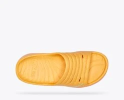 HOKA Ora Recovery Slide - All Gender -The Trail Runner Shop 1134527 AYSC 5