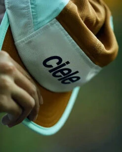 CIELE ALZCap - Standard Corp Small - Sutton -The Trail Runner Shop CLALZCORPS WD001 MIV 3100 4x5 web