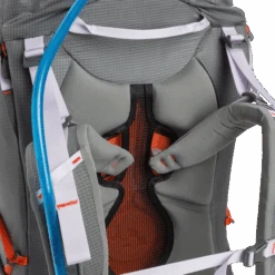 BIG AGNES Garnet 60L Pack - Women's -The Trail Runner Shop Garnet 60L 04 back detail 600x 2f7126fa 2c60 4651 8a38 e780e05fb956