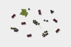 XACT NUTRITION Energy Fruit Bars - Caffeinated Blackcurrant (4pk) -The Trail Runner Shop Xact Product Cassis Assemblage 2 800x 74219b04 320e 424c 909c 6a3736499c46