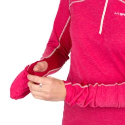 LA SPORTIVA Swift Long Sleeve Shirt - Women's -The Trail Runner Shop q19 409409 swiftlongsleevew cerise 3