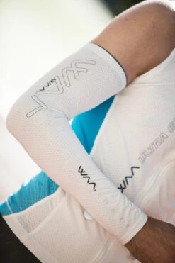 WAA Pro-Tech Armsleeves - Unisex 12 WAA Pro-Tech Armsleeves - Unisex -The Trail Runner Shop rs368 waa aout d3 2017 41 lpr 09686efc 6d89 42f1 b0e3 ee88827c622c